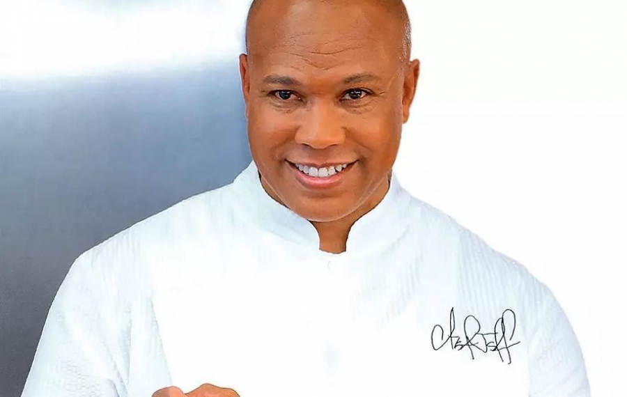 D'un trafiquant de drogue emprisonné à un célèbre chef primé, l'histoire de Jeff Henderson