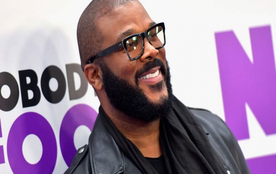 Tyler Perry promet de choisir de meilleures perruques pour les acteurs après le bad buzz du film 'A Fall From Grace