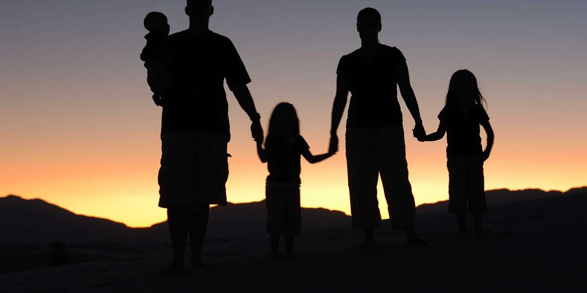 Comment découvir ses parents vivant avec la généalogie ?